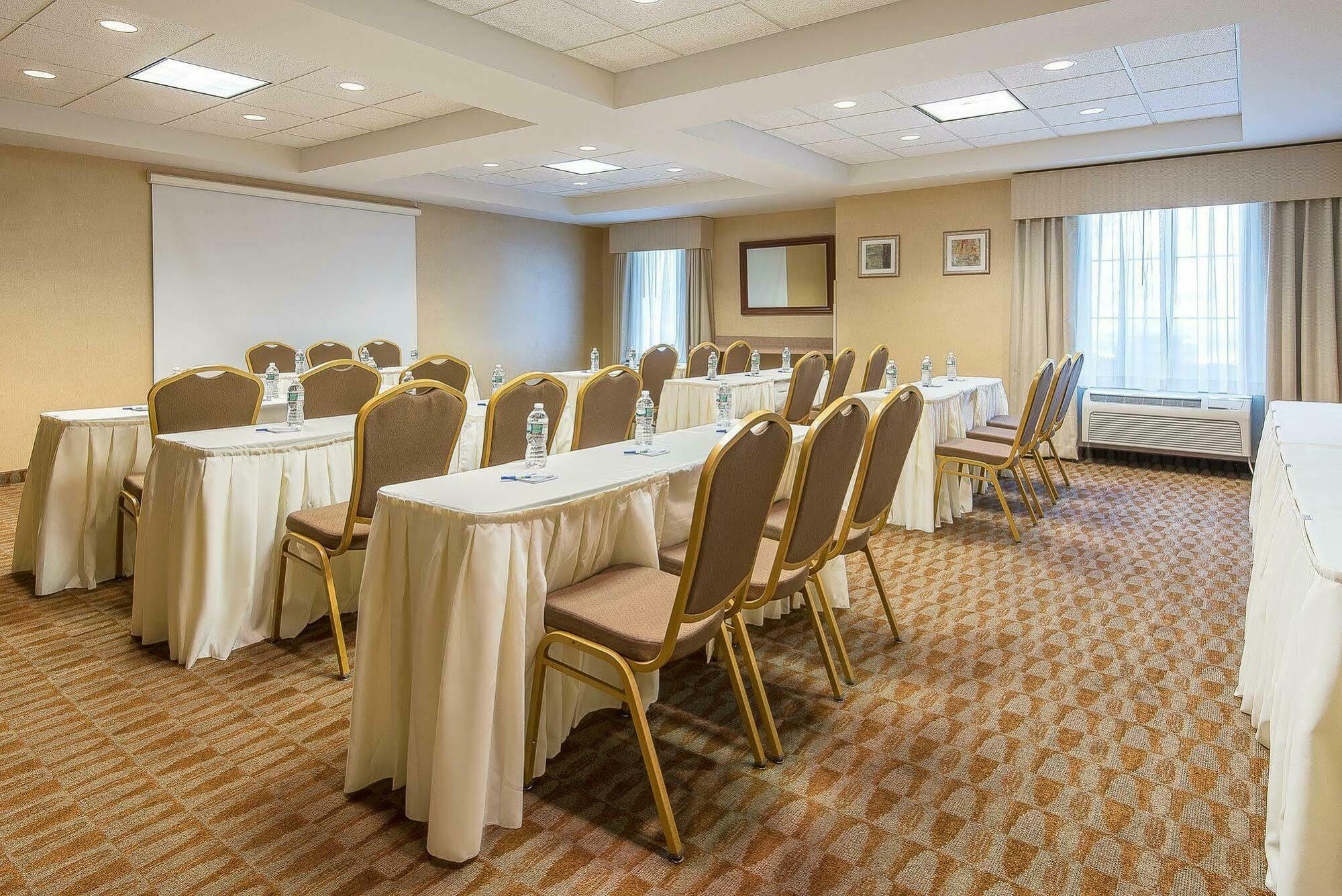 Holiday Inn Express Haskell-Wayne Area By Ihg Bagian luar foto